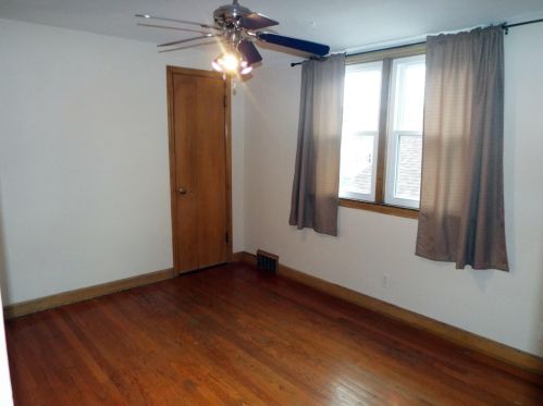 5931 Siegfried Pl, Milwaukee WI 53214-1842 exterior