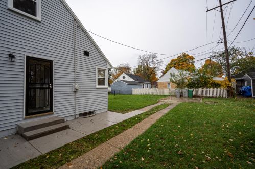 4210 Congress St, Milwaukee WI  53209-5836 exterior