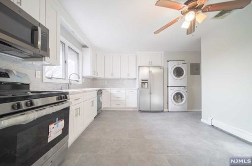 453 4th St, Palisades Park NJ  07650-2313 exterior