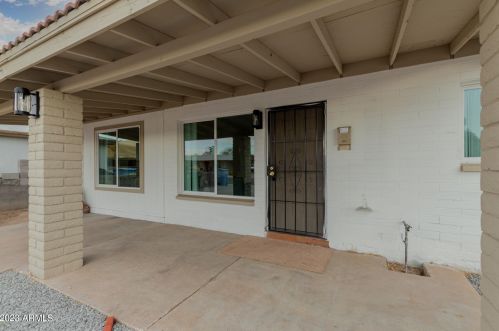 2319 41st Ave, Phoenix AZ  85009-1256 exterior