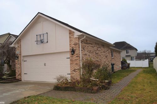 34100 Blaire Ave, New Baltimore MI  48047-3128 exterior