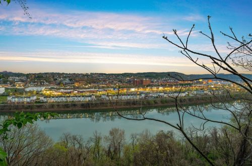 1336 Pocono St, Pittsburgh PA  15218-1114 exterior