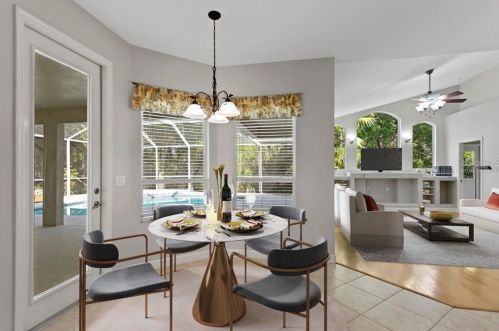 8204 Nature Cove Way, Tampa FL 33647-3224 exterior