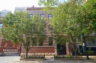 18 Division St, Chicago, IL 60610-2300