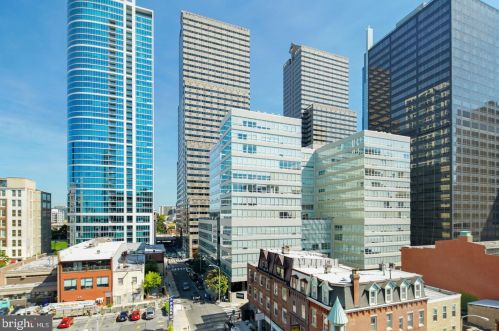 2101 Chestnut St, Philadelphia PA 19103-3197 exterior