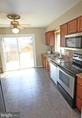 2845 Pebblebrook Dr, Lancaster PA 17601-3329 exterior