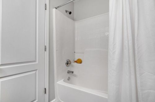 2680 Bayrose Cir, Atlanta GA 30344-1698 exterior