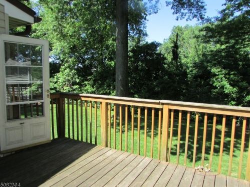 12 Carpenter Pl, Cranford NJ 07016-2539 exterior