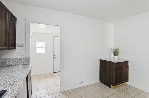 503 16th St, Modesto CA  95354-2514 exterior