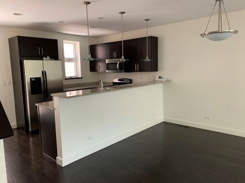 7205 Oakley Ave, Chicago IL  60645-3632 exterior