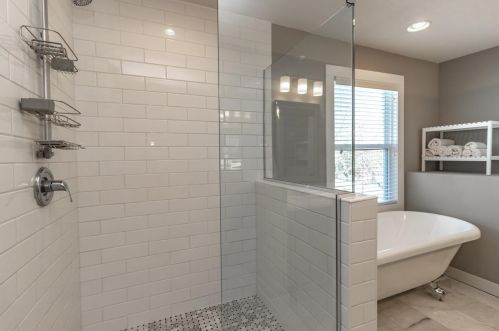 956 Dayton Ave, Saint Paul MN 55104-6544 exterior