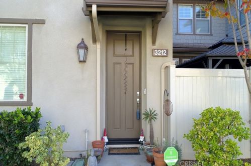 3212 Lisbon Ln, Oxnard, CA 93036-7664