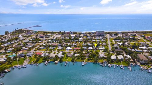 352 Fernandina St, Fort Pierce FL 34949-3537 exterior