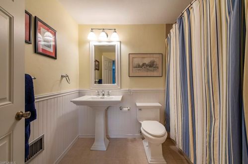 368 Edgemere Way, Naples FL 34105-7151 exterior