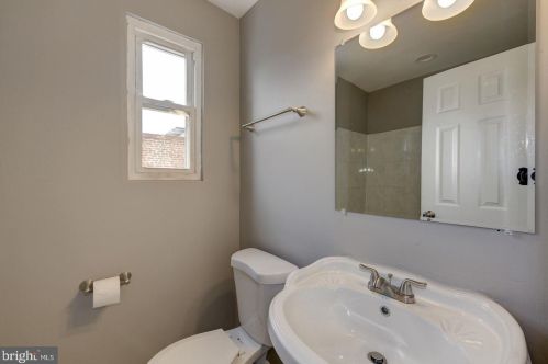 4709 Jay St, Washington DC 20019-3753 exterior