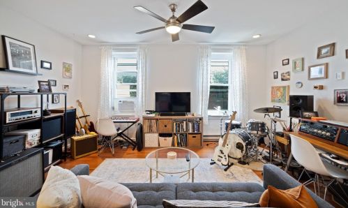 2346 Cumberland St, Philadelphia PA 19132-4119 exterior