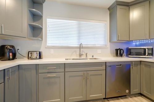 870 Nieves St, Milpitas CA 95035-3352 exterior