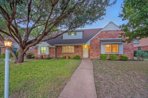 2664 Beechmont Dr, Dallas TX 75228-4224 exterior