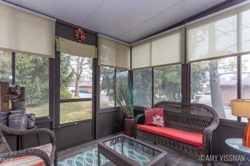 2335 Radcliff Vlg Dr, Grand Rapids MI 49546-5758 exterior