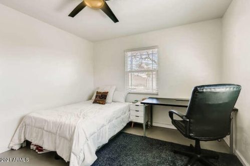 4233 17 Ave, Phoenix AZ 85027-5308 exterior