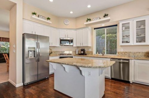 552 Hall St, Folsom CA 95630-9545 exterior