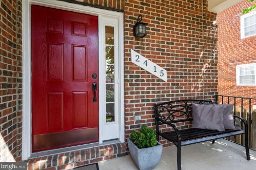 2415 2nd St, Arlington VA  22204-2011 exterior