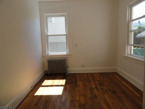 32 Mawhinney Ave, Paterson NJ 07506-1208 exterior