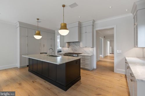 4929 Sherier Pl, Washington DC  20016-3319 exterior