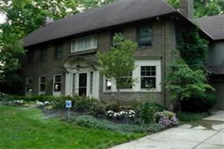 11228 Harbor View Dr, Cleveland, OH 44102-6145