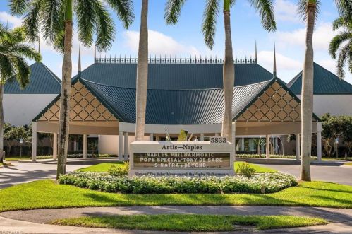 515 Yucca Rd, Naples FL 34102-5164 exterior