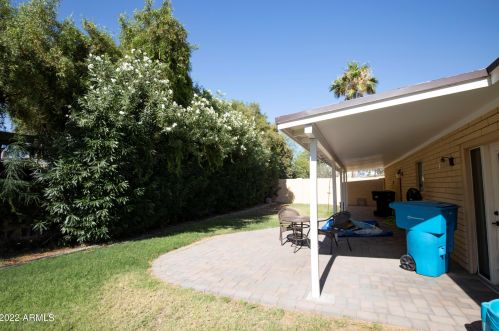 2240 Angela Dr, Phoenix AZ 85032-2351 exterior