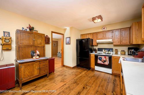 407 Stump Tavern Rd, Jackson Twp NJ 08527-3326 exterior