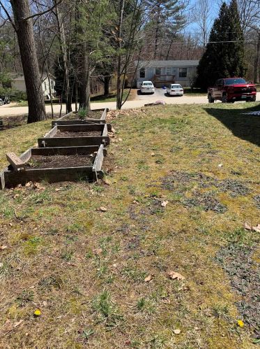 90 Redwood Ave, Concord NH 03301-3519 exterior