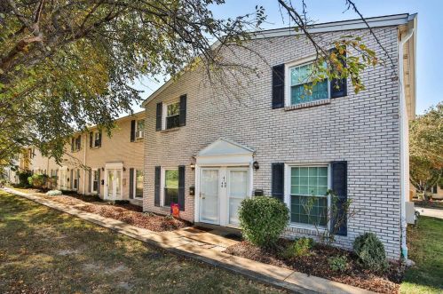 4146 Paule Ave, Saint Louis, MO 63125-1312