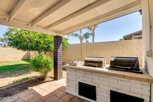 1326 Ivanhoe St, Chandler AZ  85225-5319 exterior