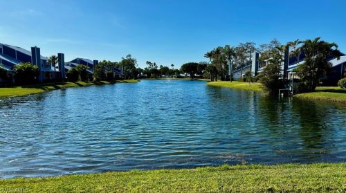 3379 Timberwood Cir, Naples FL 34105-5610 exterior