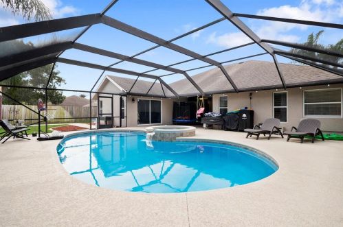 3851 Ramspeck St, Fort Pierce FL  34953-5381 exterior