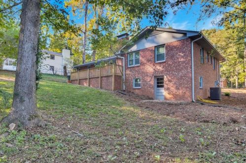 3075 Summer Lk Dr, Gainesville GA 30506-7207 exterior