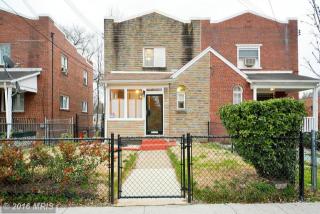 5321 Ames St, Washington, DC 20019-6660