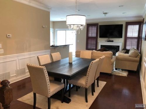 1 Forshee Cir, Montvale NJ  07645-1781 exterior