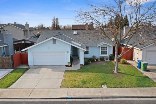 2021 Royal Wood Ln, Turlock, CA 95380-2270