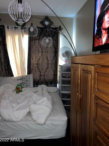 4261 67 Ln, Phoenix AZ 85033-8249 exterior