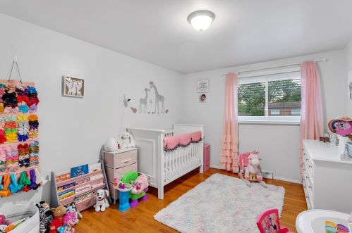 4828 Havana Dr, Pittsburgh PA 15239-2420 exterior