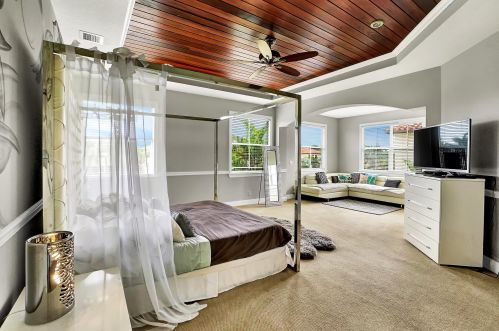 4061 Artesa Dr, Boynton Beach FL 33436-2628 exterior