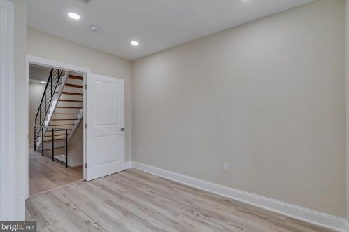 617 Dudley St, Philadelphia PA 19148-2404 exterior