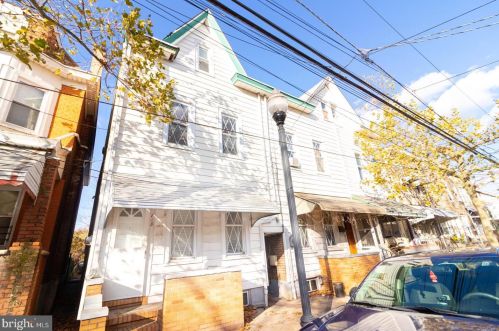 818 Roebling Ave, Trenton, NJ 08611-1024