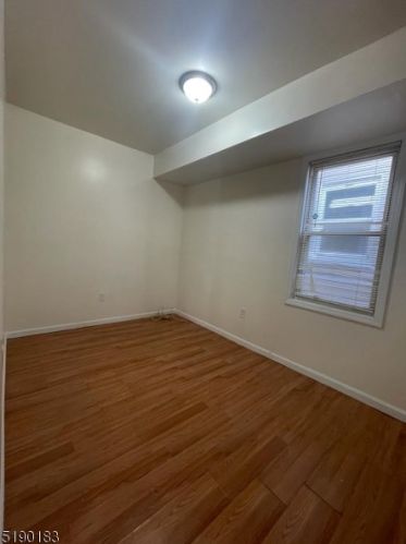 84 Scheerer Ave, Newark NJ  07112-2592 exterior