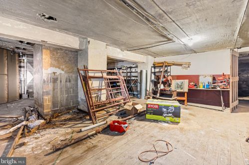 1600 18 St, Philadelphia PA 19145-1435 exterior