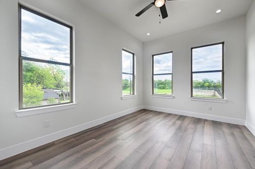 3903 Bernal Dr, Dallas TX 75212-3302 exterior