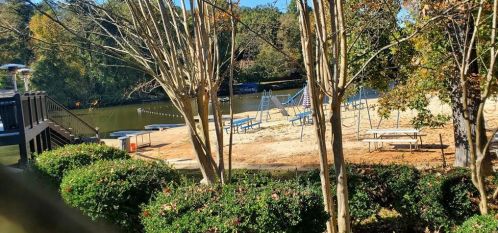 8470 Lk Dr, Lithonia GA 30039-6568 exterior